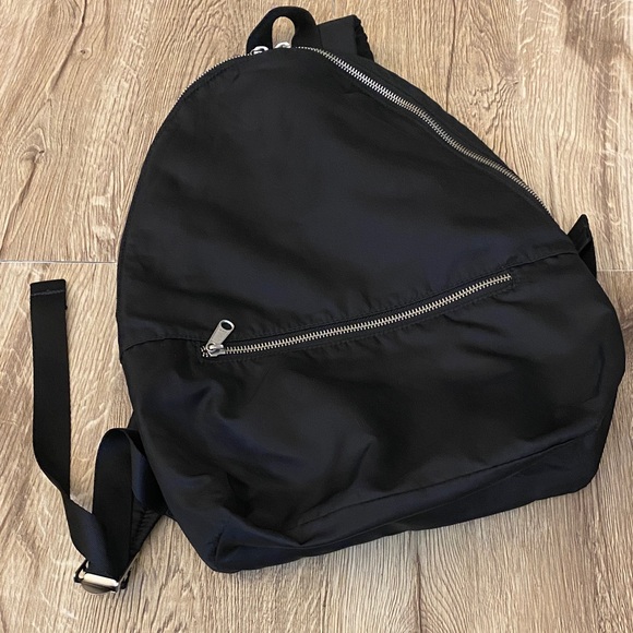 Everlane The Packable Lightweight Backpack Black Nylon - Picture 1 of 16